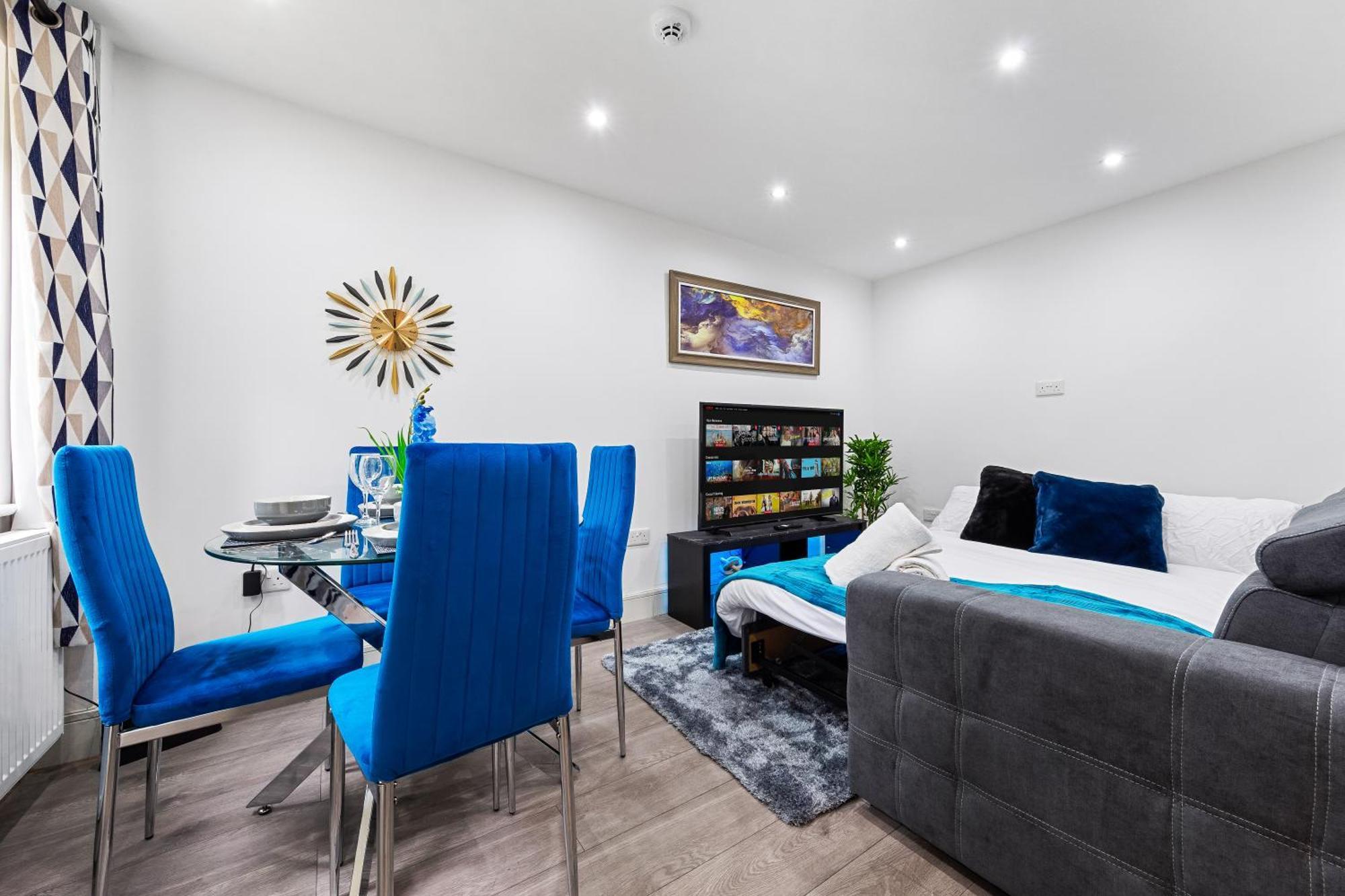 The Sapphire Retreat! 5 Mins To Harry Potter World! * Watford (Hertfordshire)
