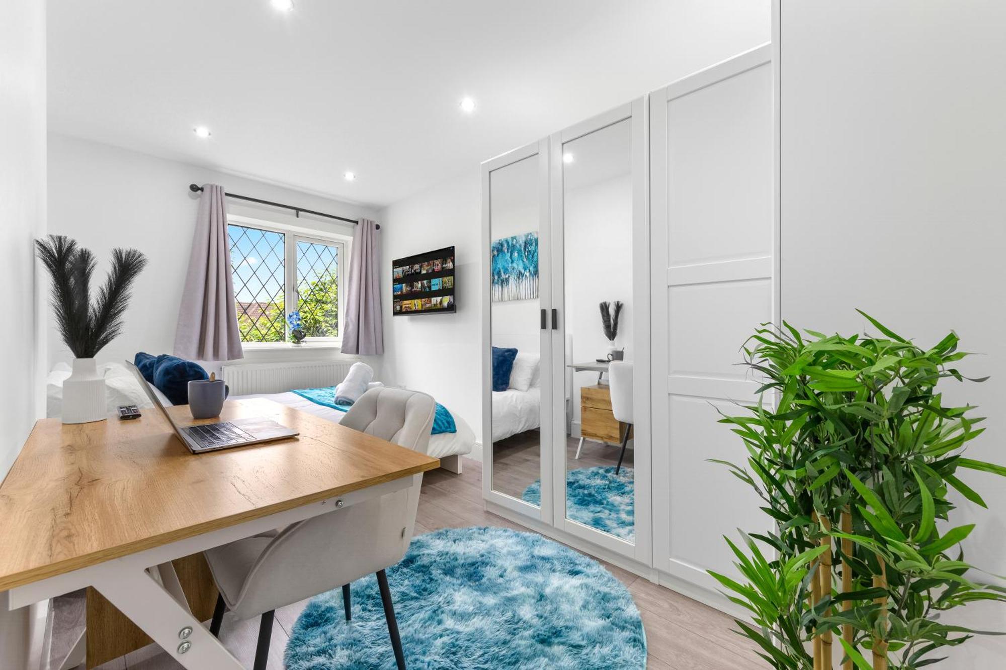 Apartment The Sapphire Retreat! 5 Mins To Harry Potter World! Watford (Hertfordshire)